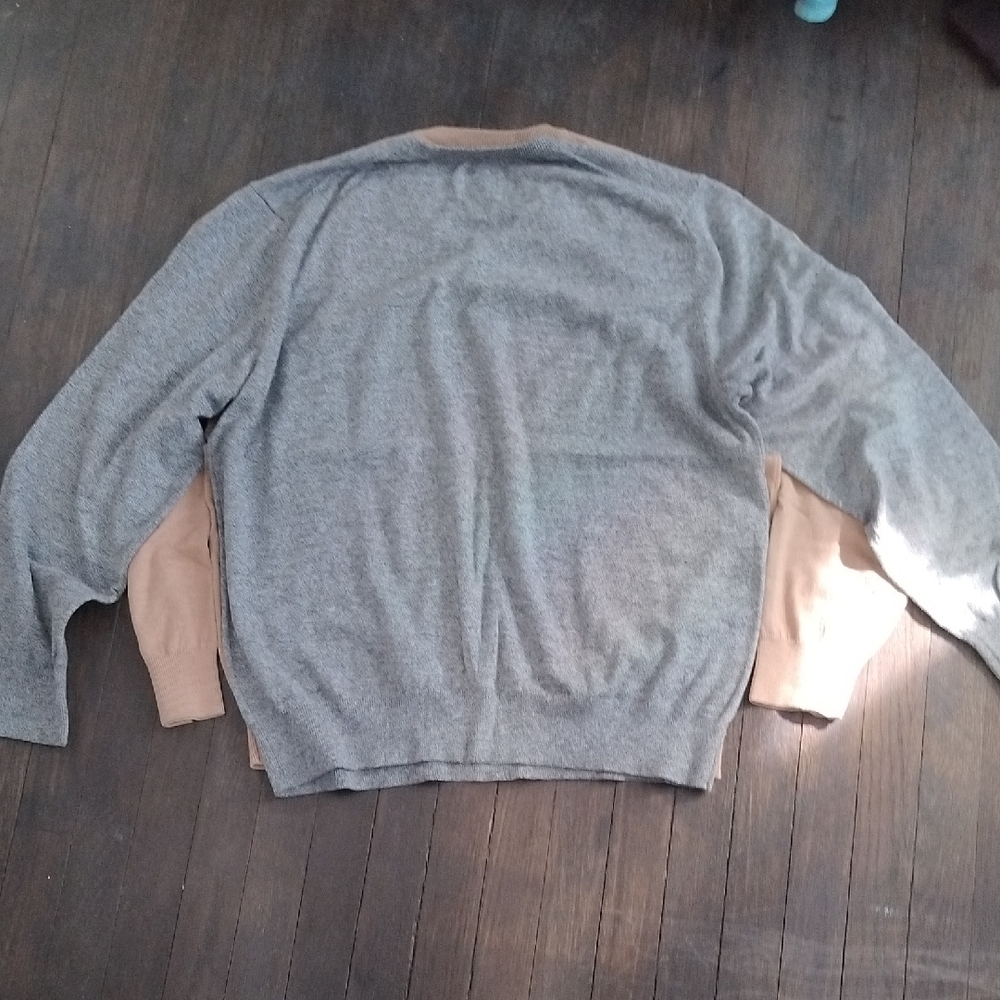Lot of 3 ST JOHN Mens V Neck Sweaters Chocolate,Gray,Camel Sz XL - Picture 8 of 10